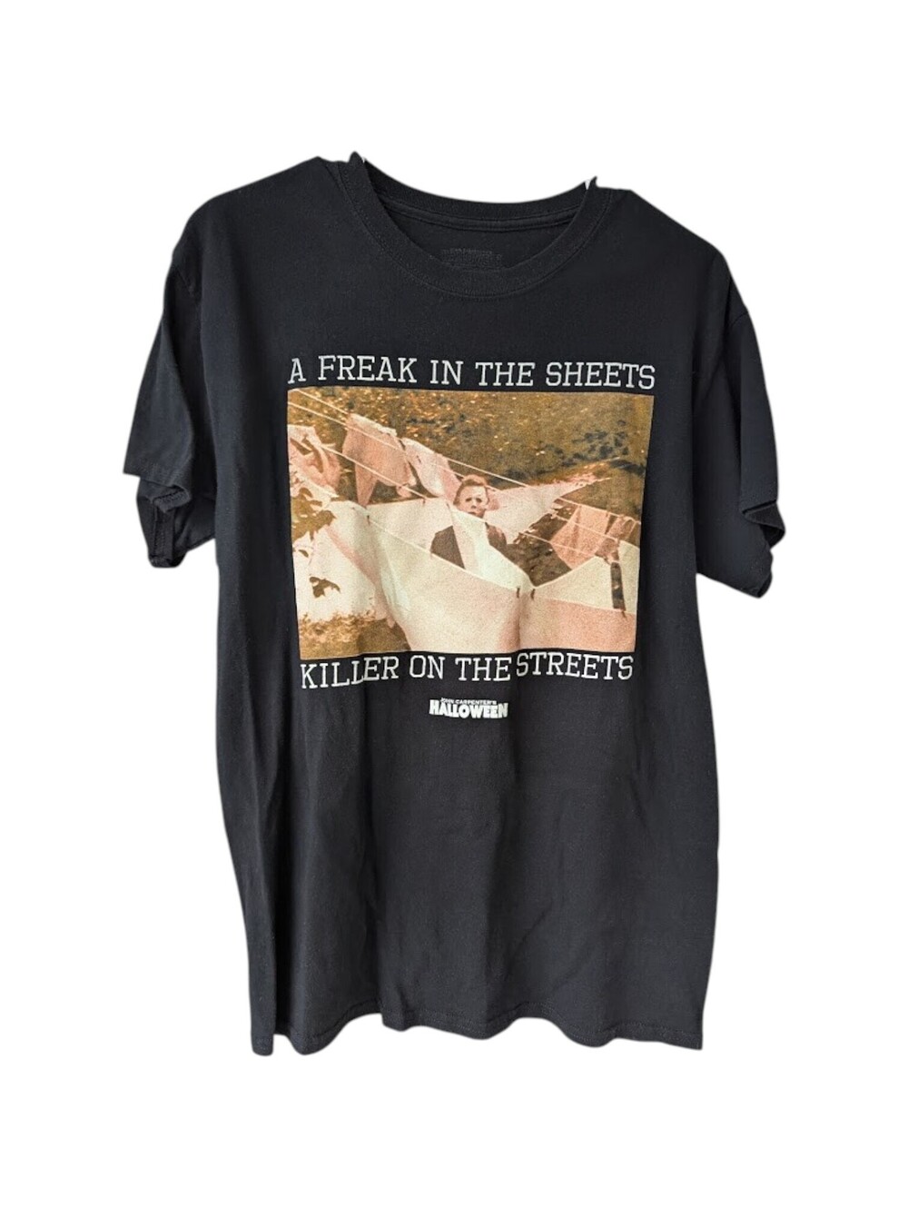Halloween Mens M T-Shirt Michael Myers Freak in Sheets Killer Streets 19x27.5